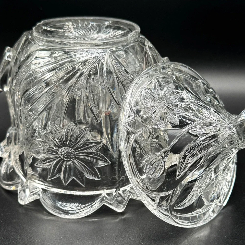 Vtg. Pressed Glass Sunflower Large Lidded Sugar Bowl Clear‎ Floral Double Handle